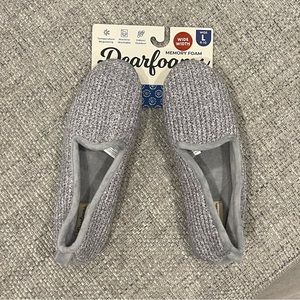 Women’s Dearfoams slippers brand new size 9-10 wide width